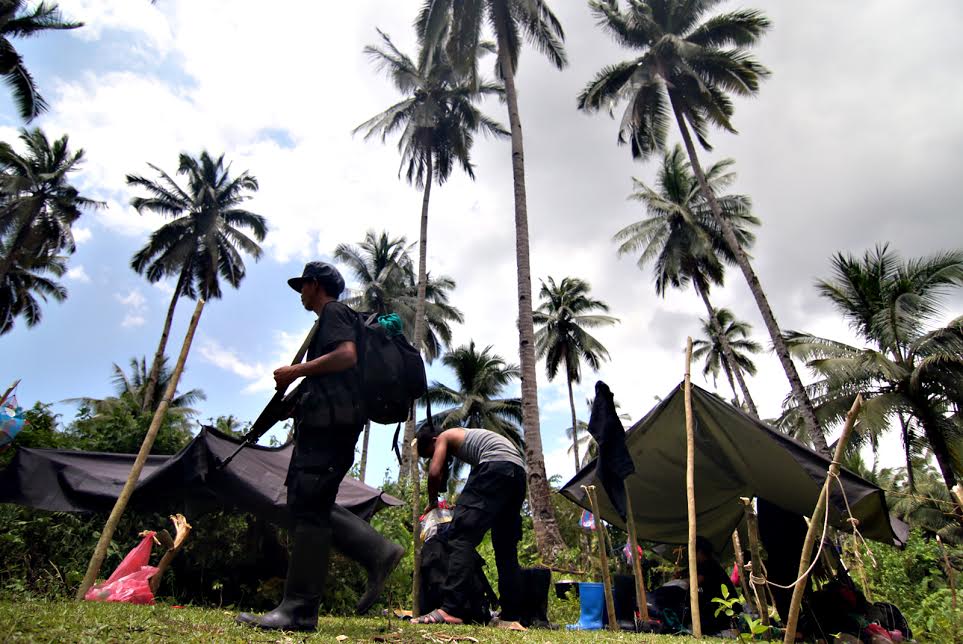 Setting up NPA camp for POW release