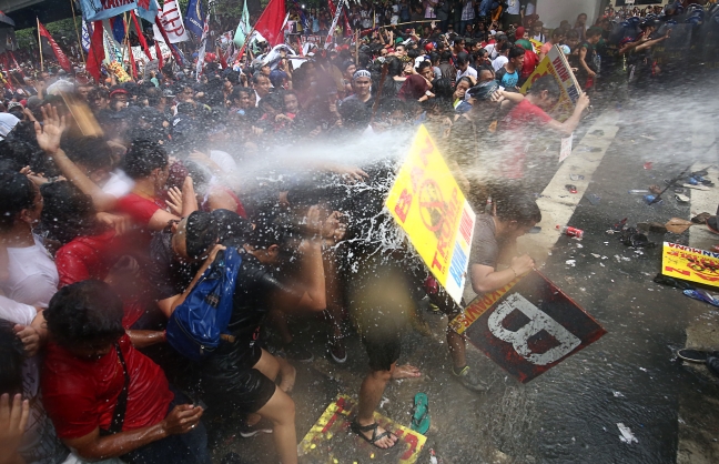 ASEAN_Protest_rally_water_cannon