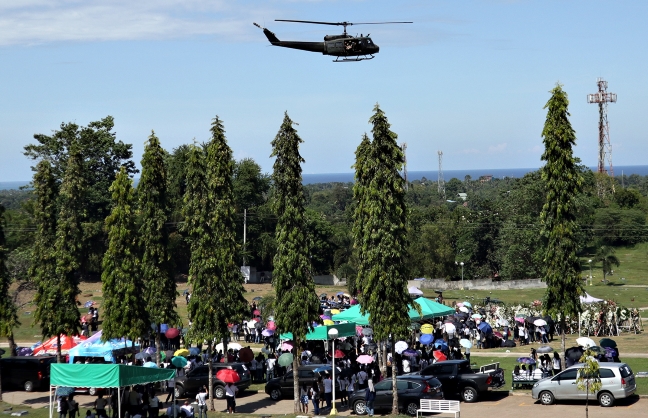 Rotoras_funeral_helicopter_salute_pass_ERWIN_MASCARINAS