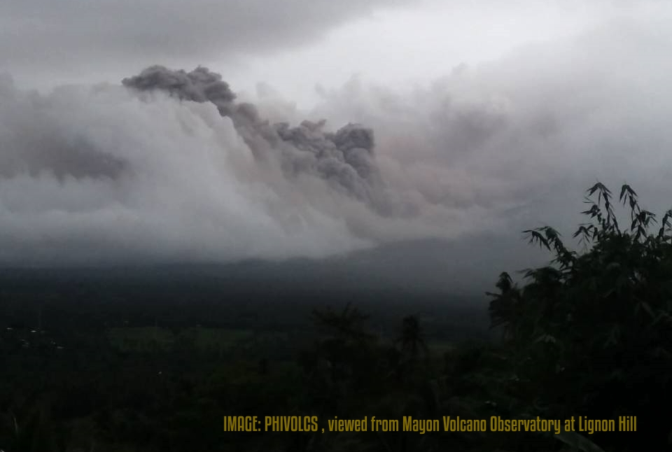 Mayon_Volcano_pyroclastic_flow_Phivolcs