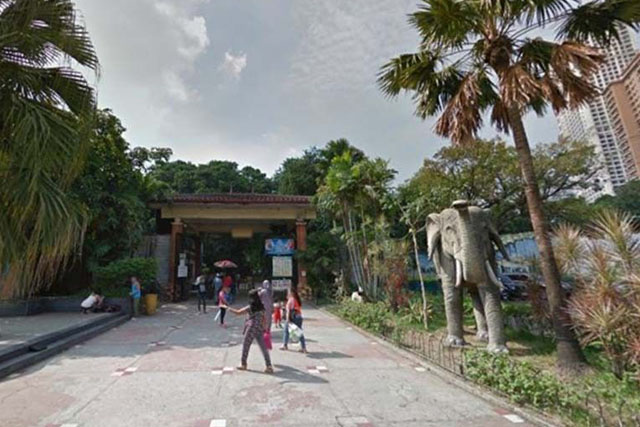 Manila Zoo entrance with elephant