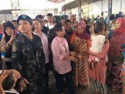 GMA visits Marawi evacuees, retraces roots in Iligan