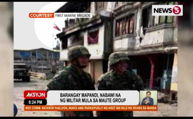 Flag over Mapandi Marawi