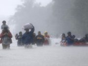Thousands driven from homes, seven dead, as Harvey hammers Houston