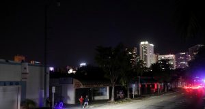 Miami night scene looting Hurricane Irma