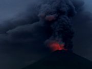 HIGHEST ALERT | Indonesia orders immediate evacuation for Bali volcano Bali_Mt_Agung_glowing