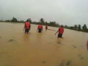 Floods, landslides send thousands fleeing in Bicol