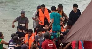 Quezon_sea_rescue_Bleacy_La_Rosa