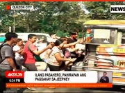 Scrambling_for_jeepney_ride_News5grab