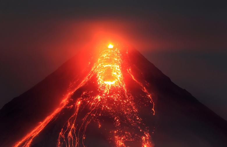 119 volcanic quakes recorded as Mayon continues to spew lava ...