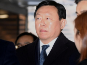 Arrest of Lotte chairman sparks fears of leadership vacuum, shares tumble