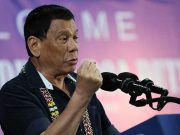 Duterte to resign if women protest ‘the kiss’? Campaign makes attempt