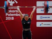 Hidilyn Diaz lifting in Asiad