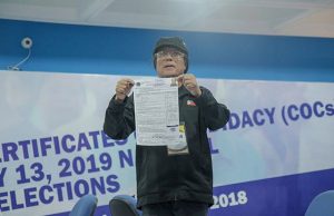 Freddie Aguilar at COMELEC
