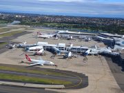 Wild winds cause air travel chaos in Australia, fan major bushfires Sydney Airport