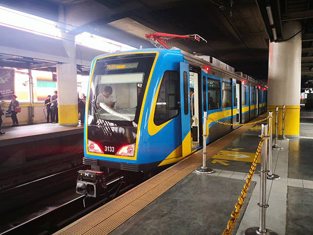 Dalian Train at MRT