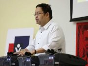 James Jimenez speaking in public