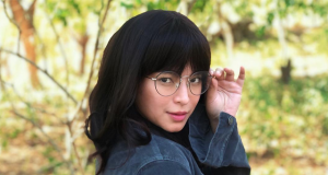 Angel Locsin with glasses