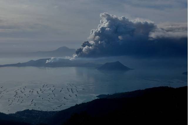 Taal Volcano eruption