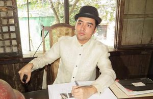 Vico Sotto in Bahay na Tisa