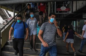 Commuters in Metro Manila quarantine