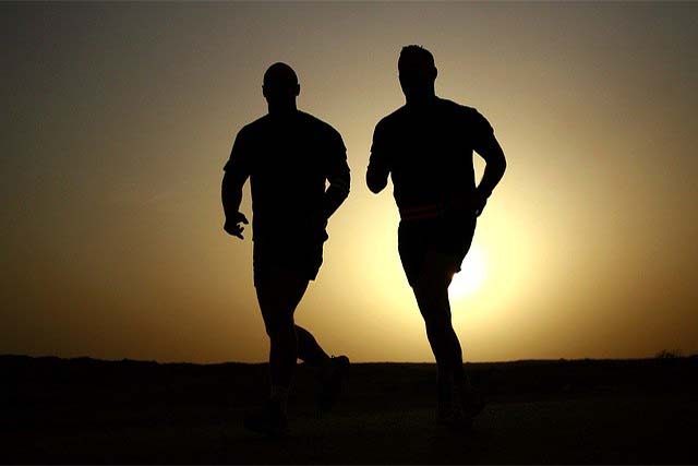 men-running