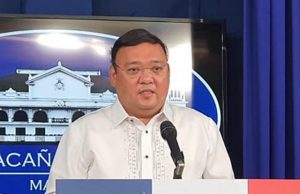 Harry Roque in briefing