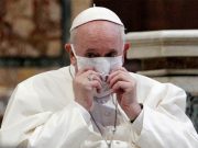 Pope criticizes people going on holiday to flee COVID lockdowns