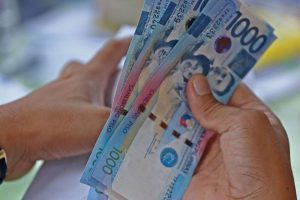 Philippines awards P20 billion T-bill offer