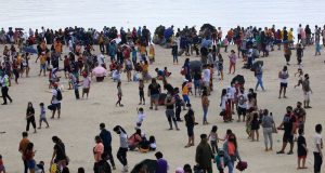 Dolomite beach crowd