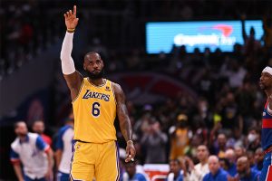 LeBron thanks Lakers ahead of free agency departure: ‘Hope I made a few proud’