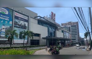 Forum Robinsons