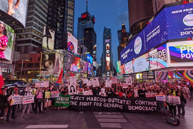 Times Square NY_Marcos inauguration protest