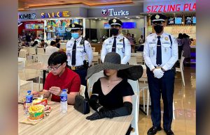 Ulirang Tita_food court