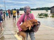 ‘Kahit mabigat’: Elderly carrying dog in ‘Neneng’ rescue operation goes viral Cagayan evacuation_Neneng