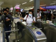 Students appeal for extension of LRT-2 ‘libreng sakay’ program