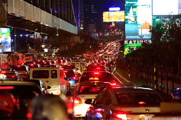 Stuck In A Manila Traffic Jam Petroleum Firm Shares Modified Lyrics   EDSA Traffic 1 630x420 