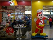 Jollibee in talks to sell a stake in Vietnam’s Highlands Coffee —sources