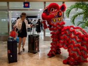 With music and gifts, Philippines welcomes back Chinese tourists