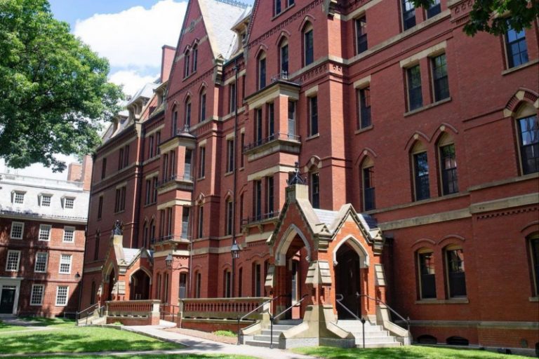 Harvard University offers Tagalog language course, hiring instructor