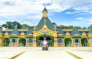 Enchanted Kingdom entrance