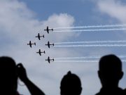 Singapore Airlines outlook warning casts a shadow over air show