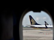 Singapore Airlines drops meal service when seatbelt sign on after deadly turbulence