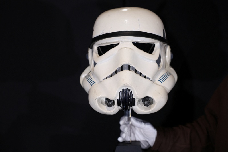 ‘Star Wars’, ‘Batman’ and Bond items for sale at Propstore film auction