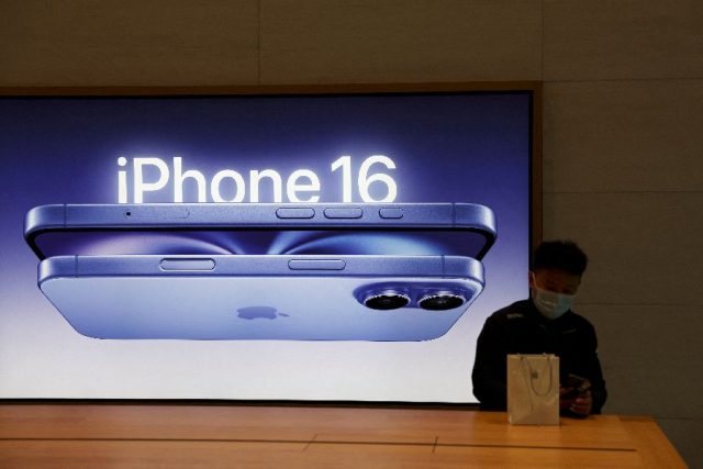 iPhone 16