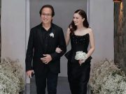 ‘Ninong and ninang duties’: Atong Ang, Sunshine Cruz spotted at wedding Atong Ang and Sunshine Cruz