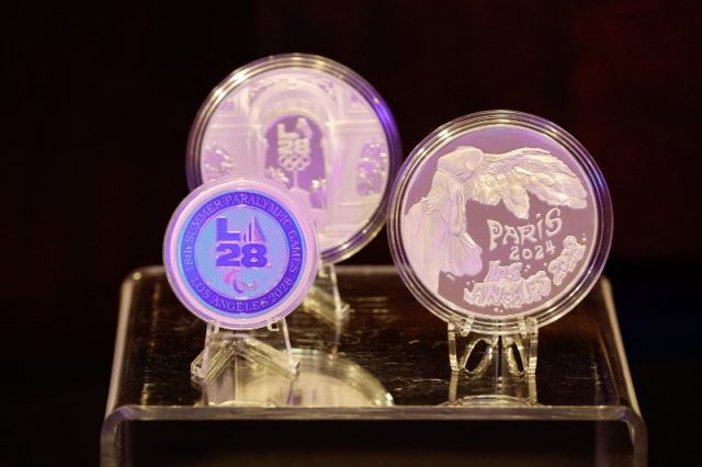 la28-commemorative-coins