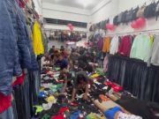 Throwback: Crazed bargain hunters race into Legazpi ‘Ukay-ukay’ at opening time