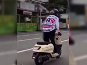 No hands: Cavite rider dances, stands on moving motorcycle