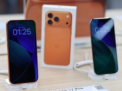 Authorized reseller issues reminder to buyers of Apple’s latest iPhone